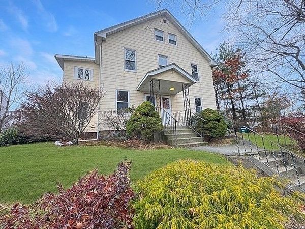 80 Delmont Ave, Unit 1, Worcester, MA 01604