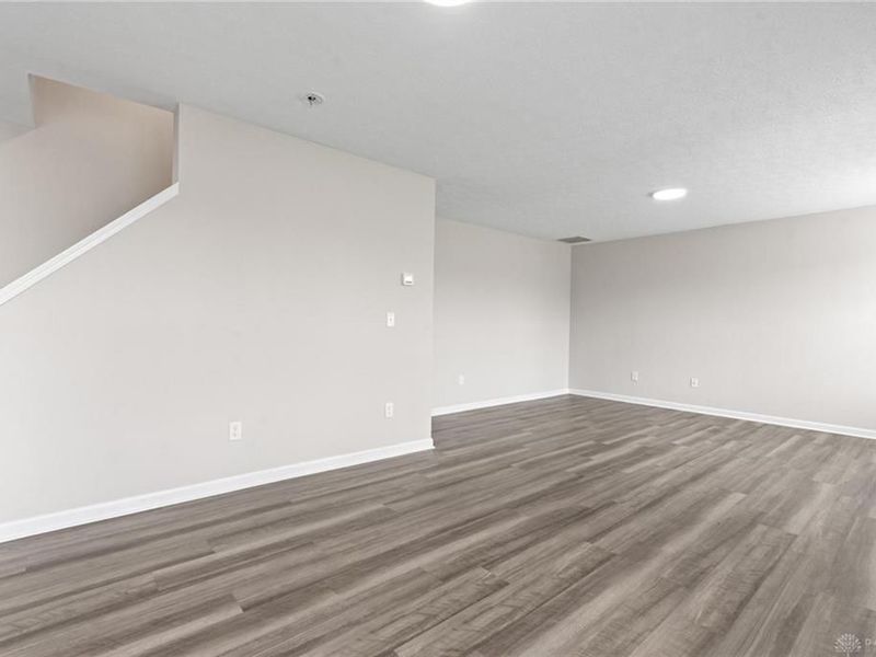 426 W Kemper Road, Springdale, OH 45246 Photo 3