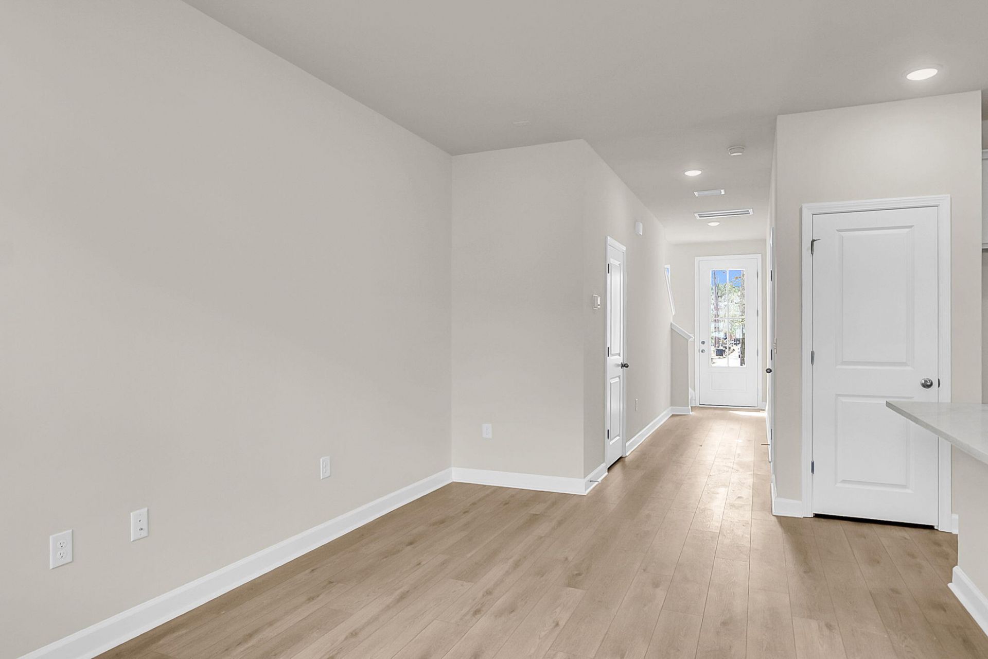 137 Berry Shoals Drive Photo 12