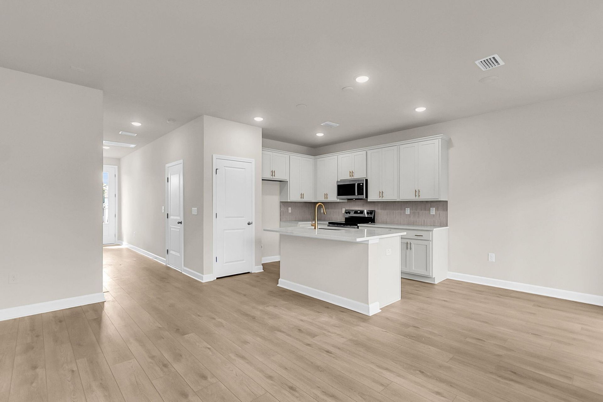 137 Berry Shoals Drive Photo 13