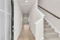 137 Berry Shoals Drive photo 4
