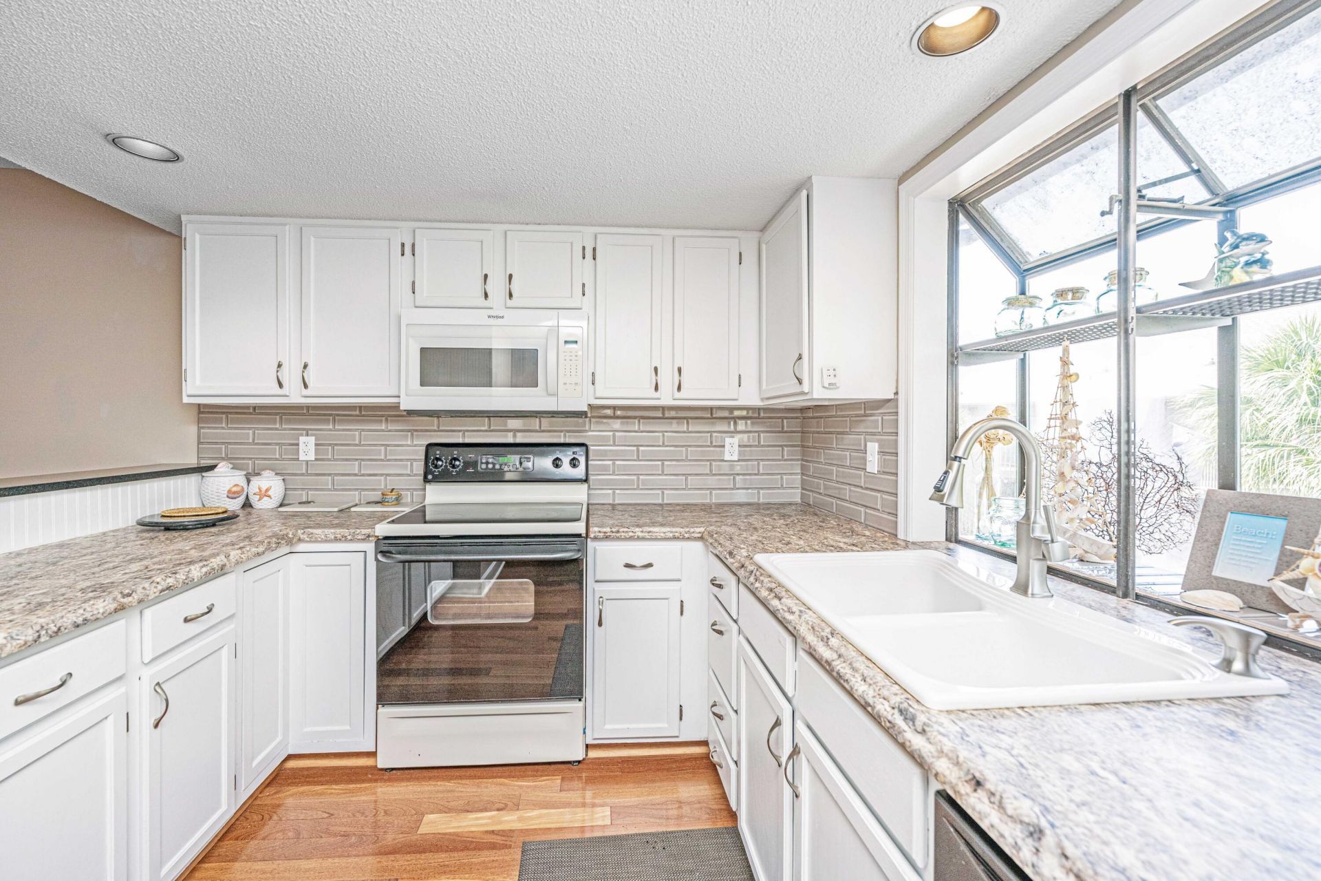 786 Summerwind Circle Photo 9