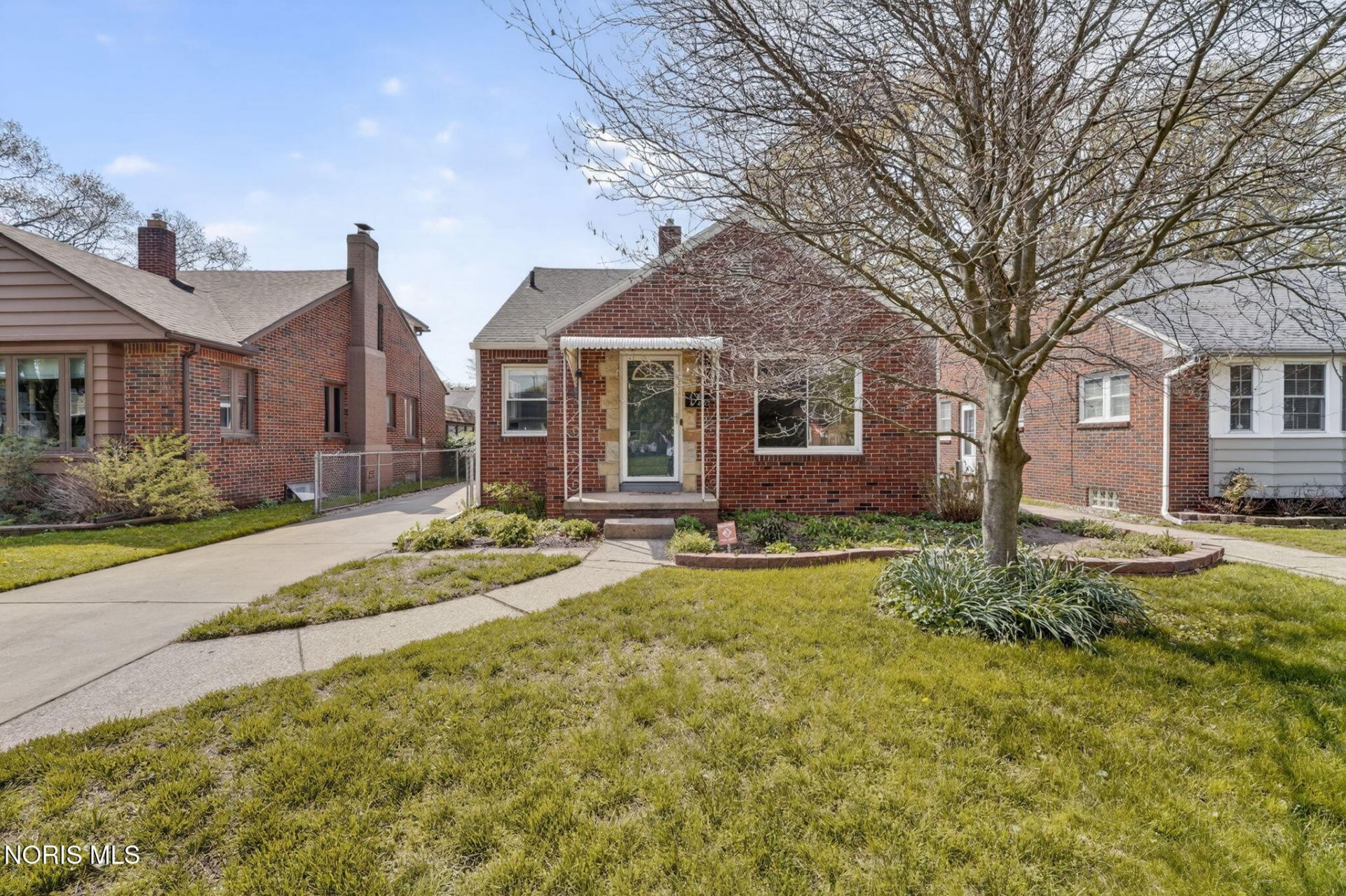 4147 Garrison Road , Toledo, OH 43613 Main Photo