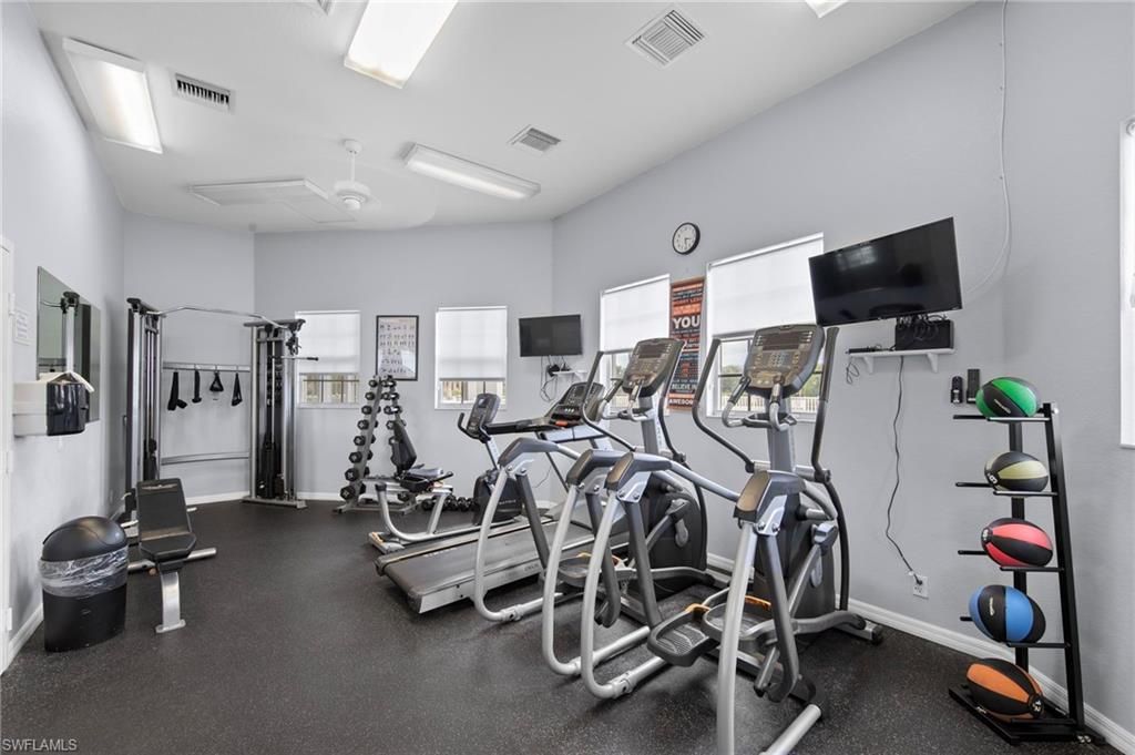 8935 Falcon Pointe Loop, Fort Myers, FL 33912 Photo