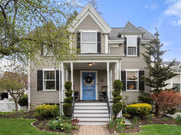 22 Grant St, Needham, MA 02492