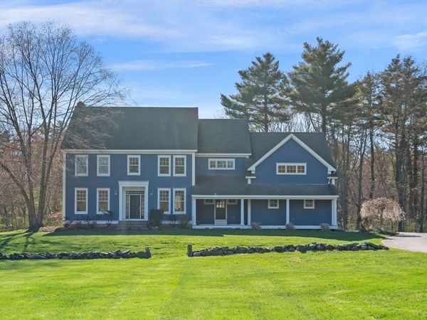 102 River Rd, Topsfield, MA 01983