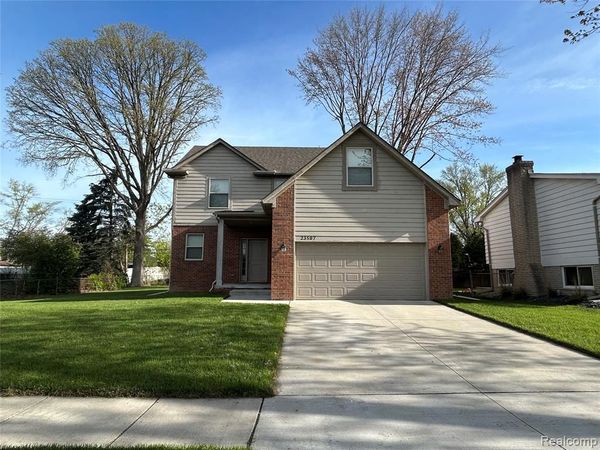 23507 King Drive , Clinton Twp, MI 48035