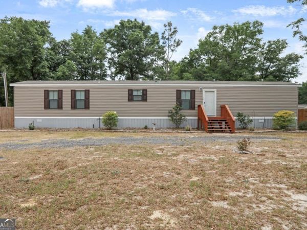 98 Compass Road, Jesup, GA 31545