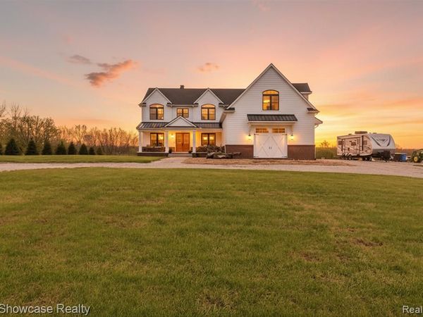 1881 Reidsview Drive, White Lake Twp, MI 48383