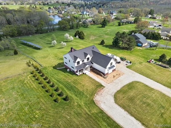 1881 Reidsview Drive, White Lake Twp, MI 48383