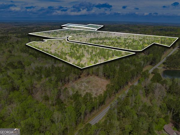 5655 Cascade Palmetto Highway, South Fulton, GA 30213