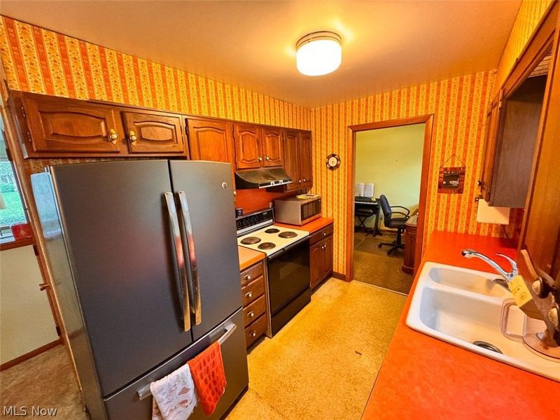 1484 Lambert Street, Alliance, OH 44601 Photo 8