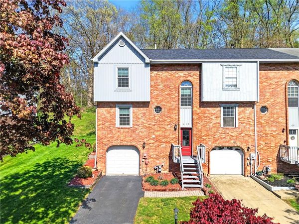 419 Shady Ridge Dr , Monroeville, PA 15146