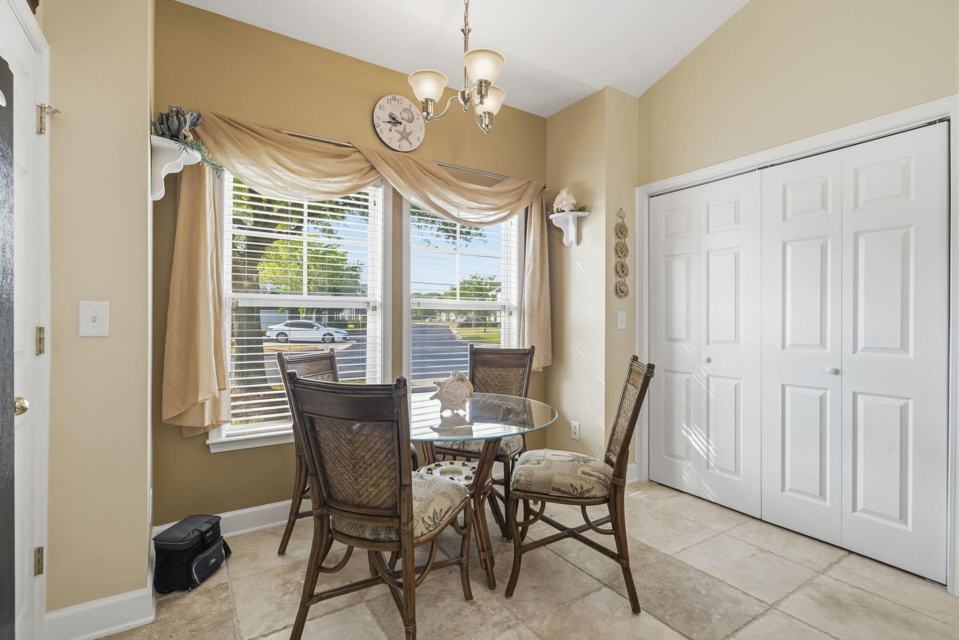 6172 Catalina Dr. Photo 10