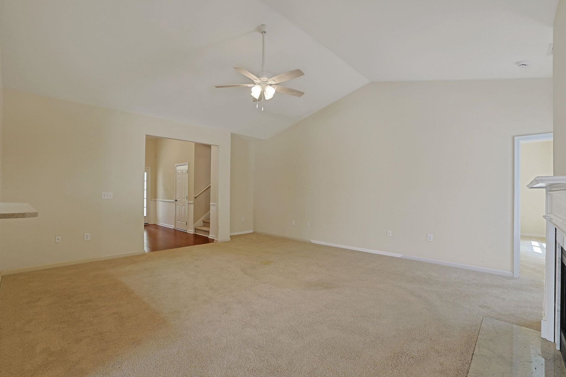 129 Rocko Dr.  Photo 6