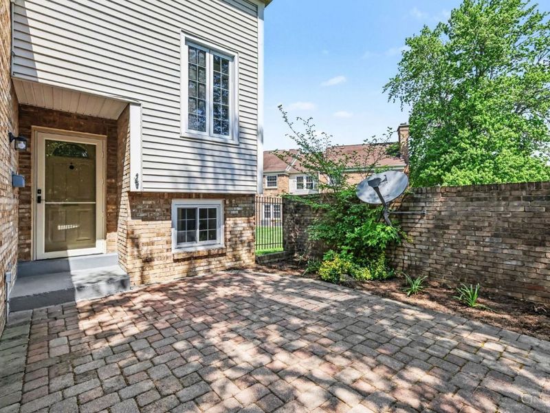 1629 Cohasset Drive, Anderson Twp, OH 45255 Photo 4