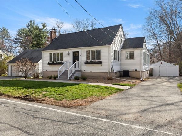 14 Mill St, North Reading, MA 01864