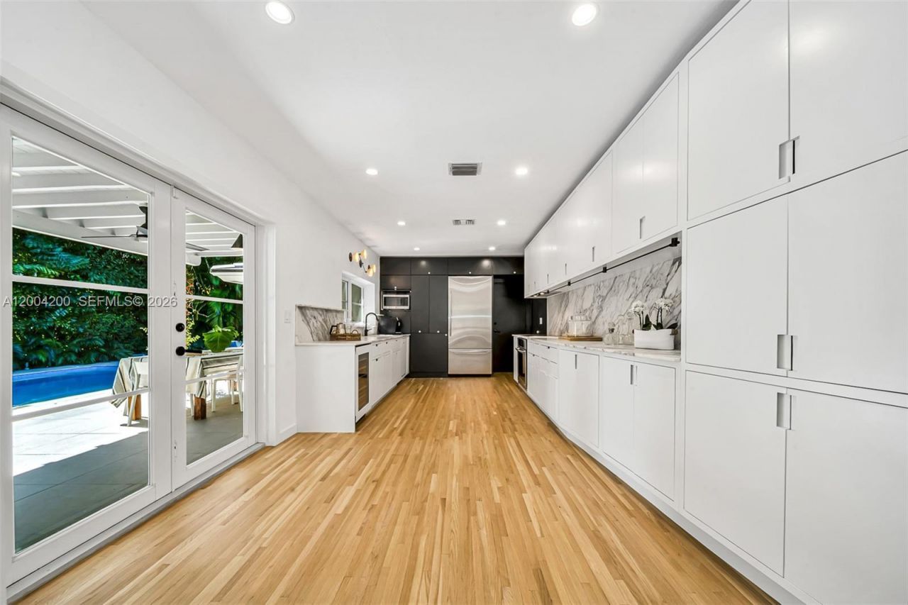 1010 Placetas Ave, Coral Gables, FL 33146 Photo
