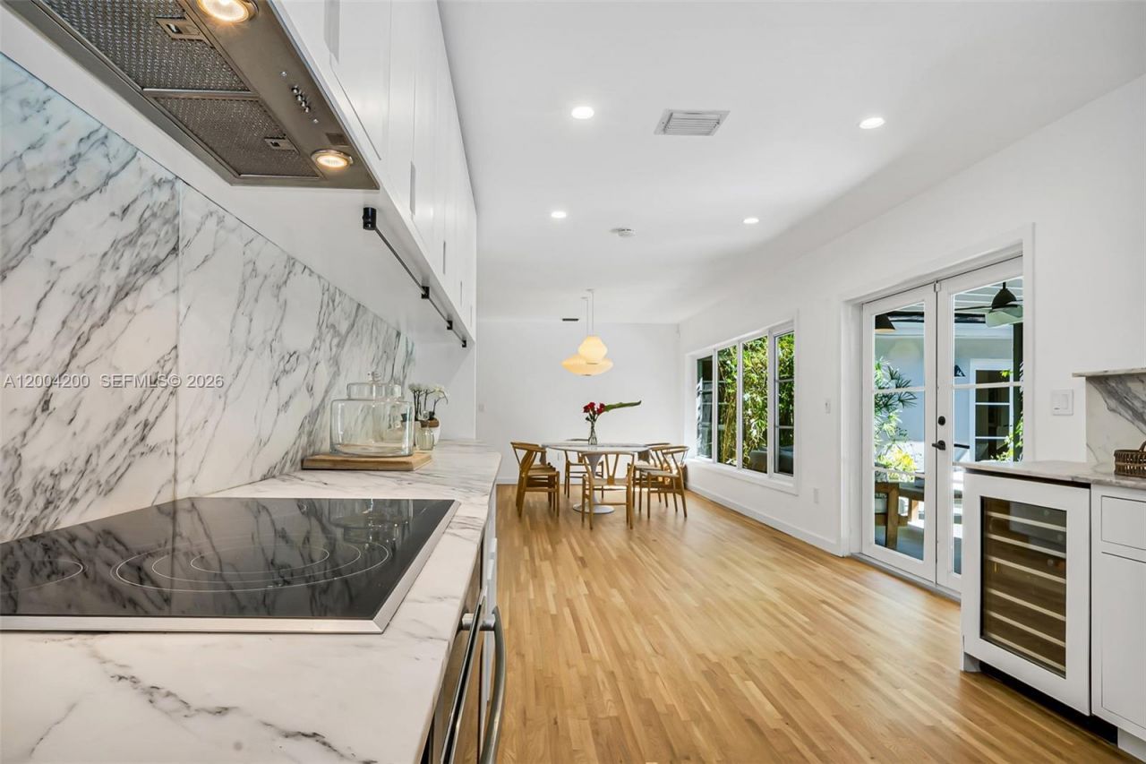 1010 Placetas Ave, Coral Gables, FL 33146 Photo