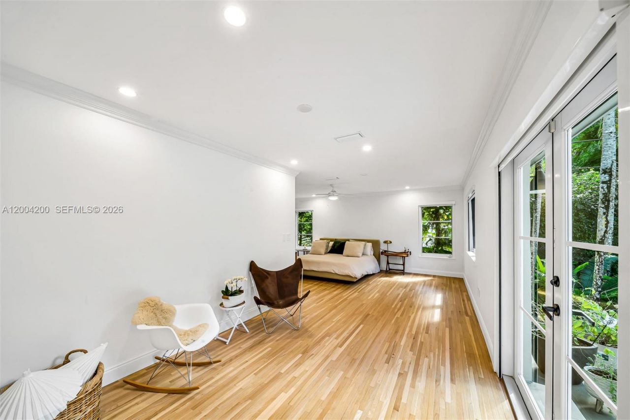 1010 Placetas Ave, Coral Gables, FL 33146 Photo