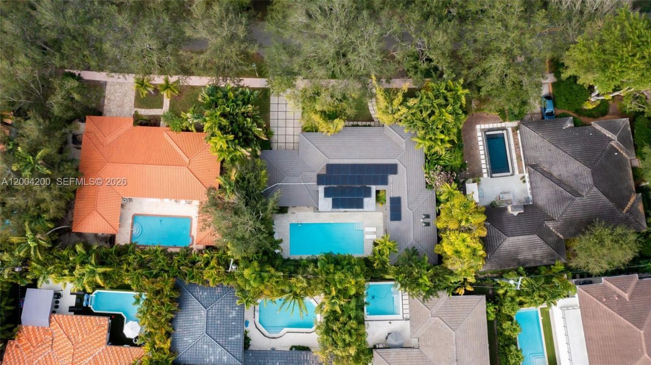 1010 Placetas Ave, Coral Gables, FL 33146 Photo