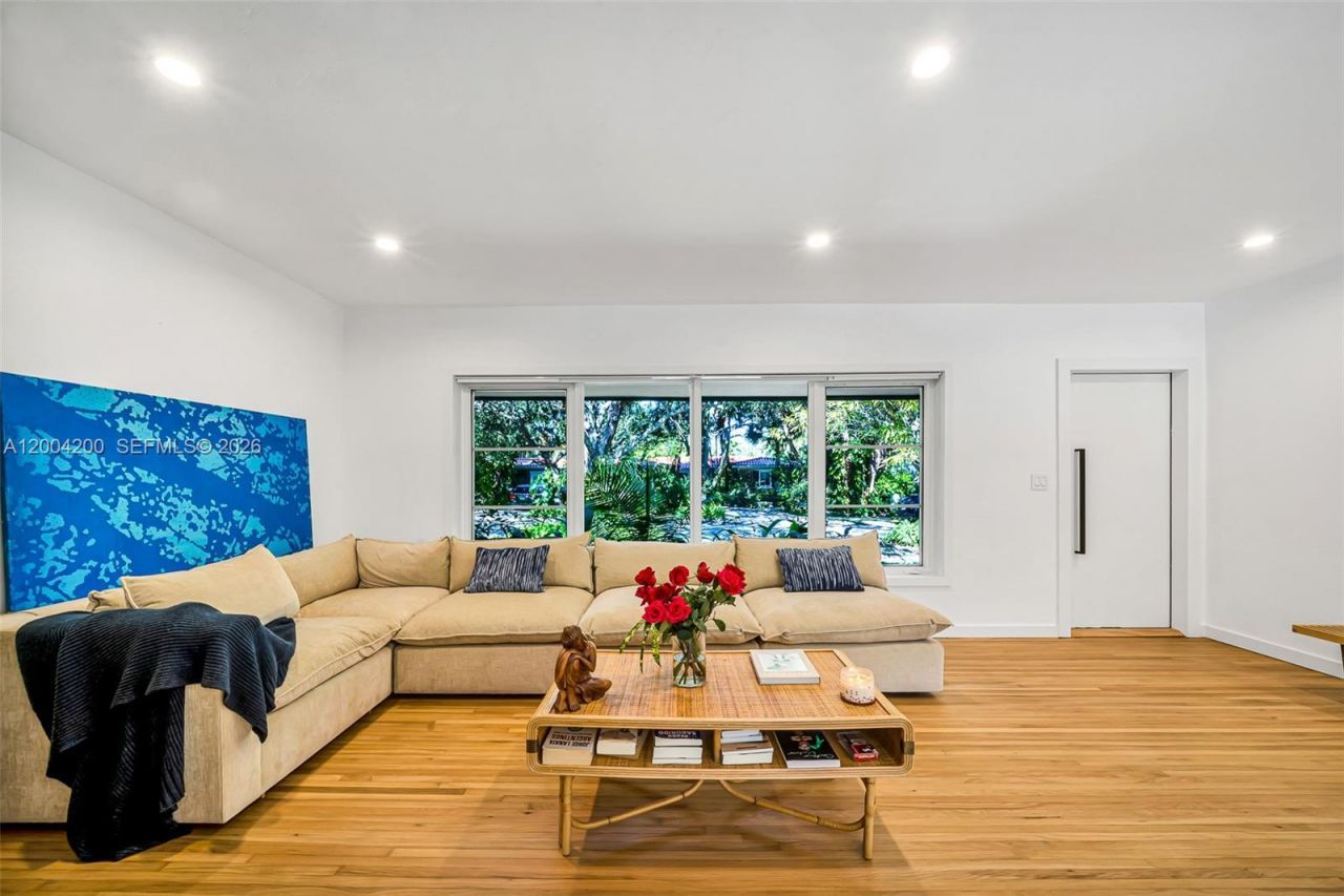 1010 Placetas Ave, Coral Gables, FL 33146 Photo