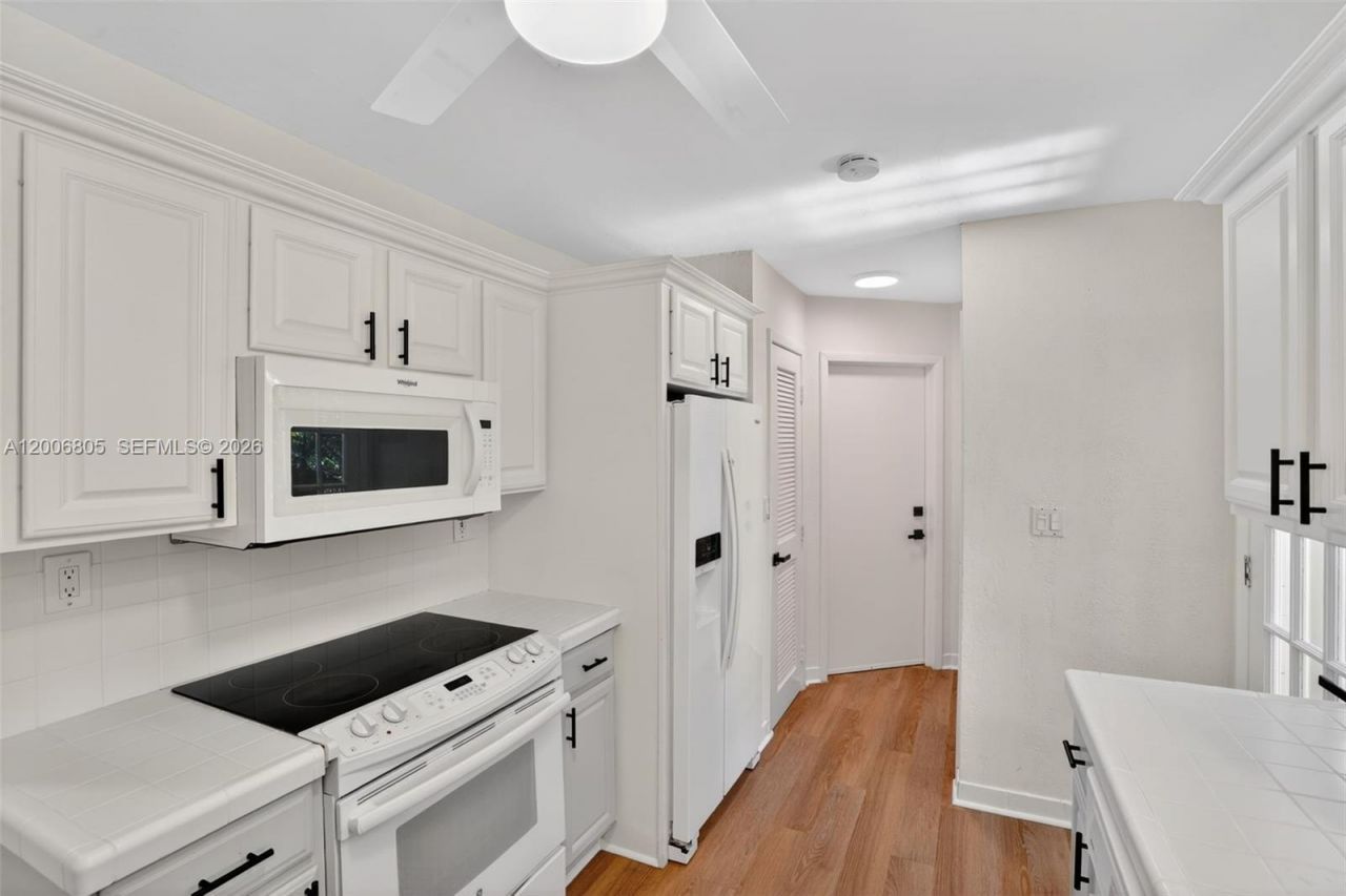 15821 SW 86th Ave , Palmetto Bay, FL 33157 Photo