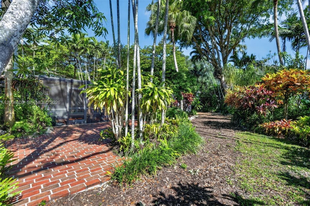 15821 SW 86th Ave , Palmetto Bay, FL 33157 Photo