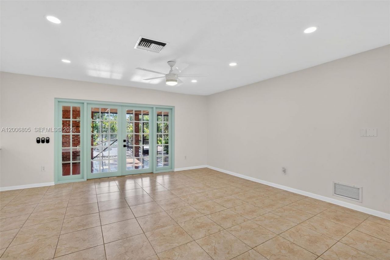 15821 SW 86th Ave , Palmetto Bay, FL 33157 Photo