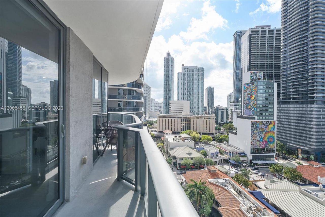 55 SW 9th St, Unit 1103, Miami, FL 33130 Photo