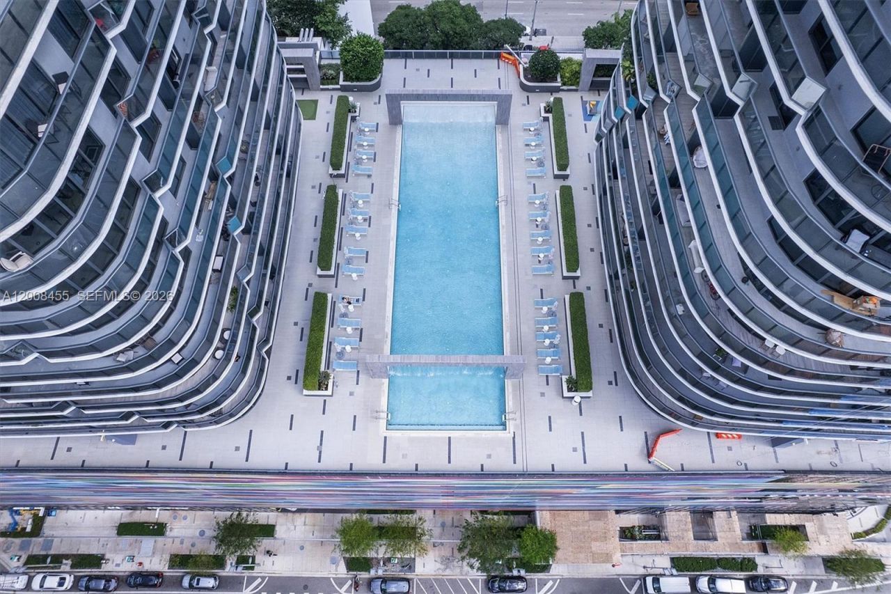 55 SW 9th St, Unit 1103, Miami, FL 33130 Photo