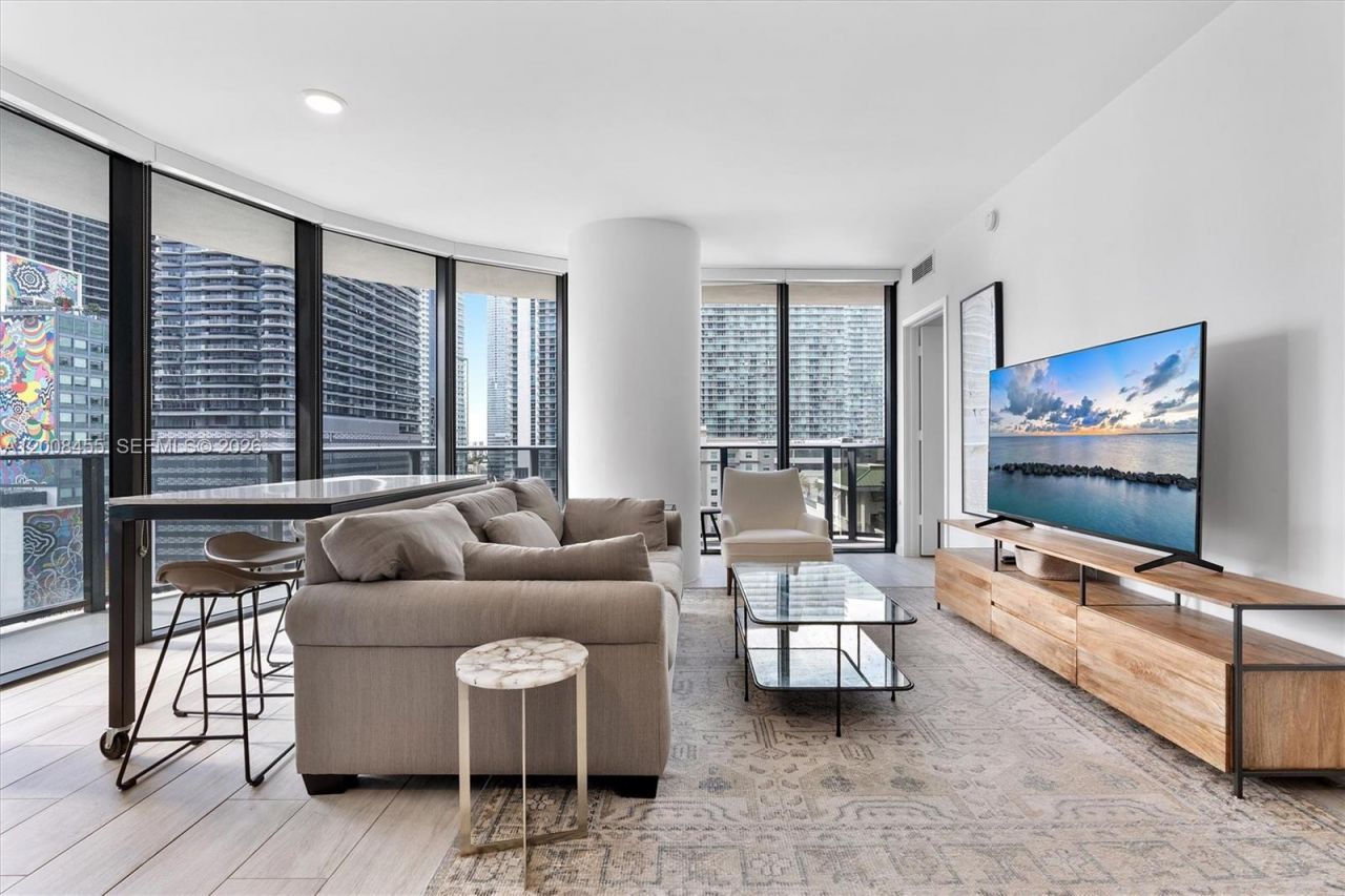 55 SW 9th St, Unit 1103, Miami, FL 33130 Photo