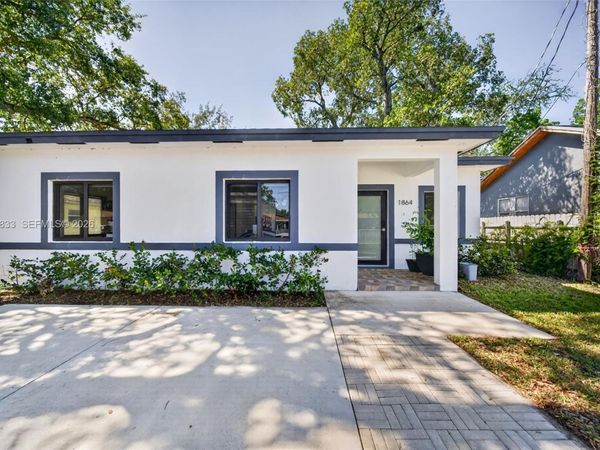 1864 NW 84th St , Miami, FL 33147