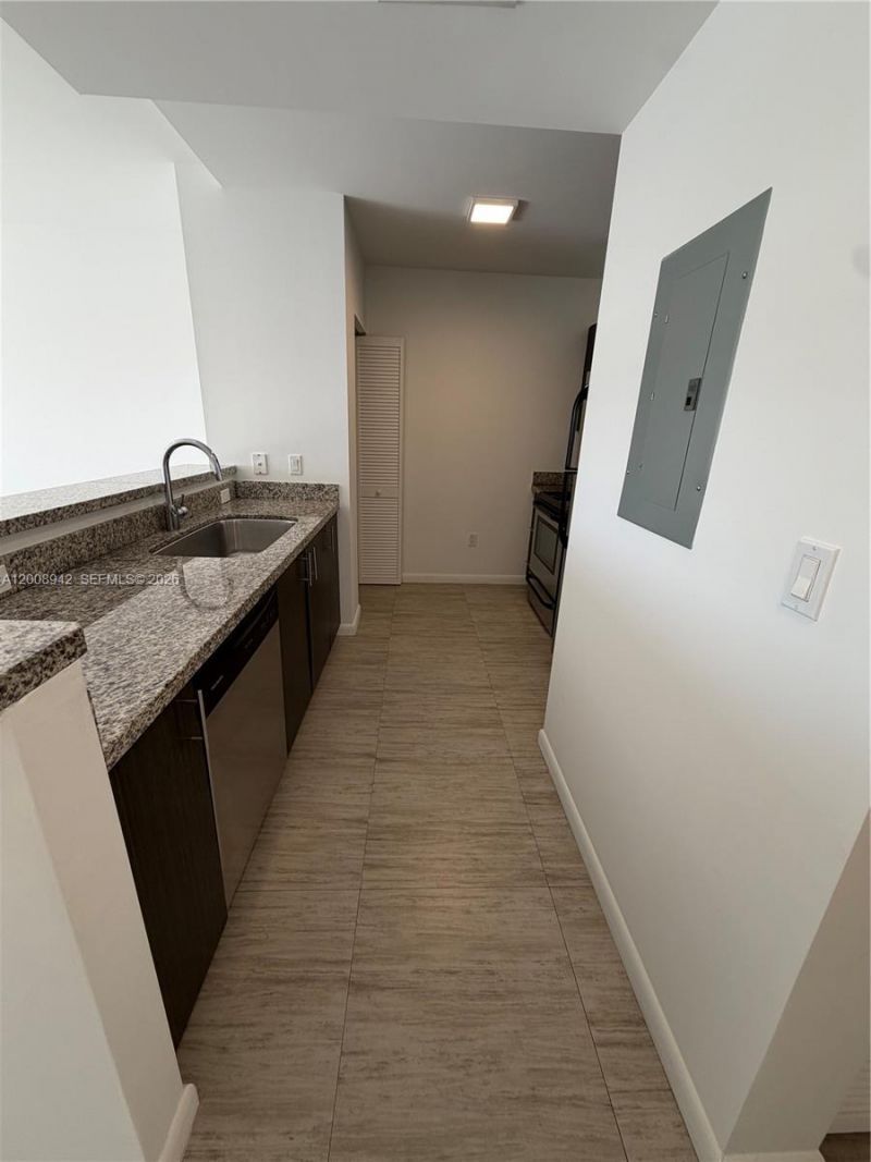 1801 SW 32nd Ave , Unit 501, Miami, FL 33145 Photo