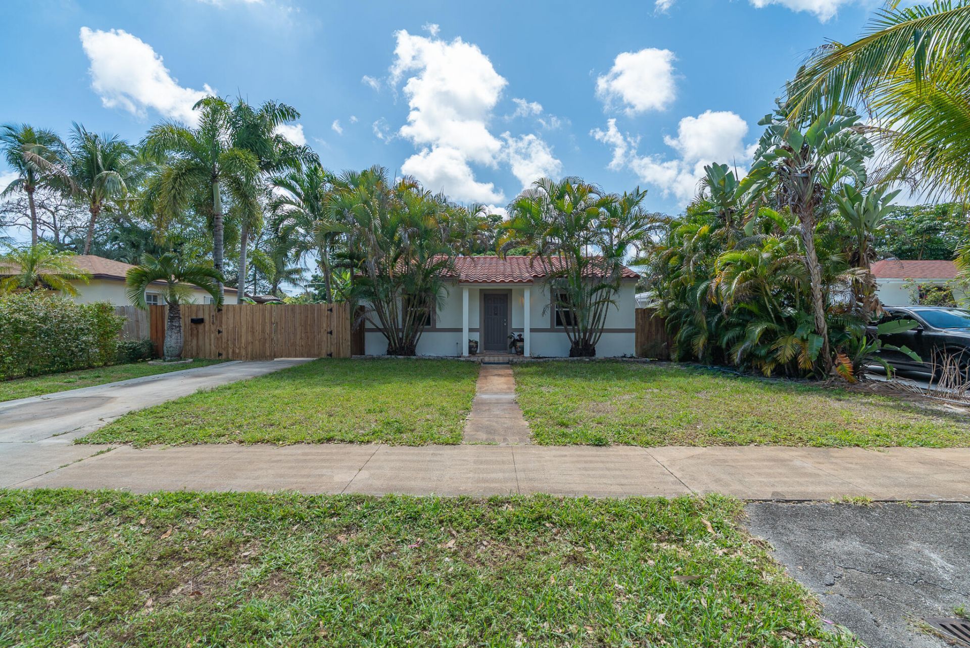 820 SW 18th Court, Fort Lauderdale, FL 33315 Photo