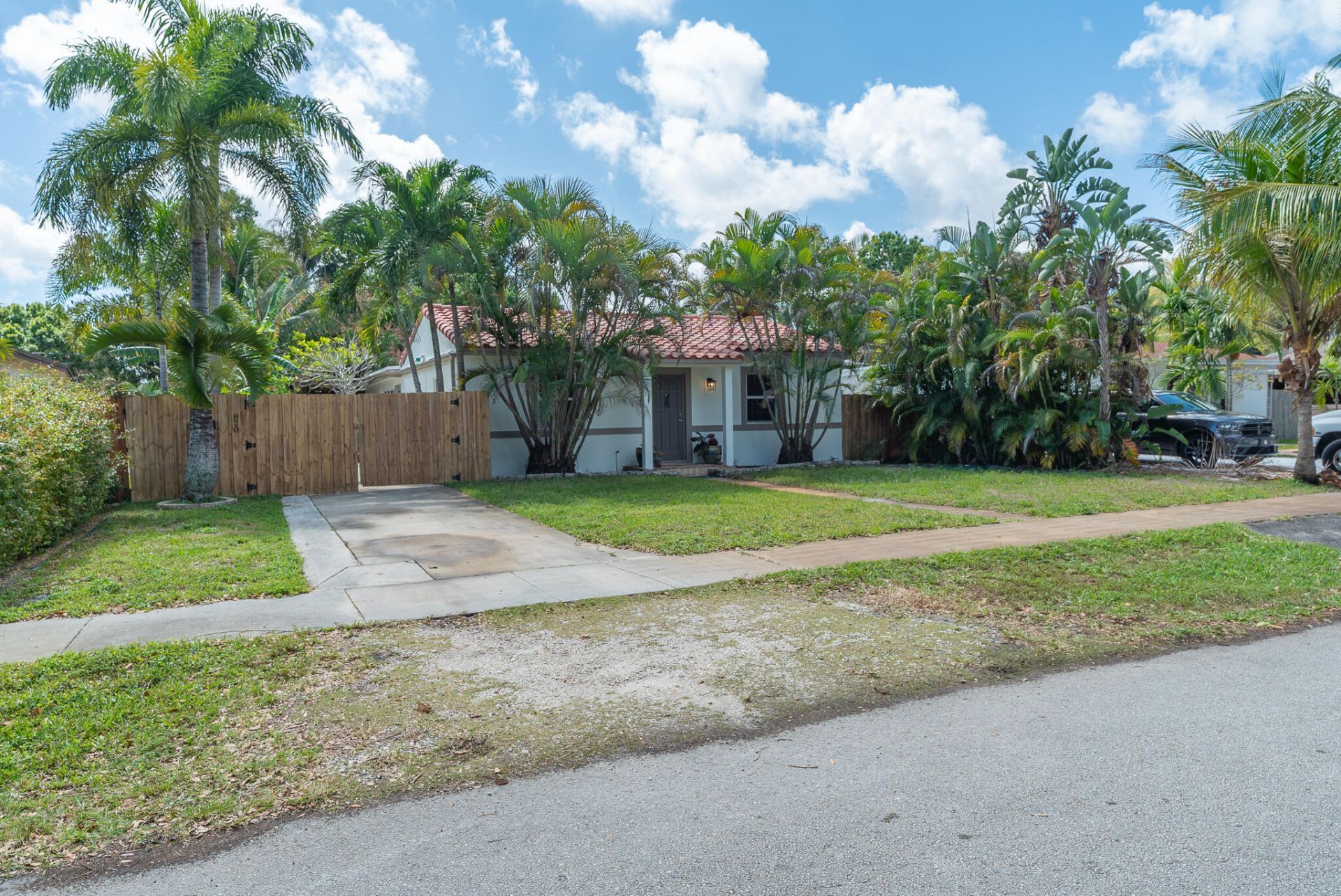 820 SW 18th Court, Fort Lauderdale, FL 33315 Photo