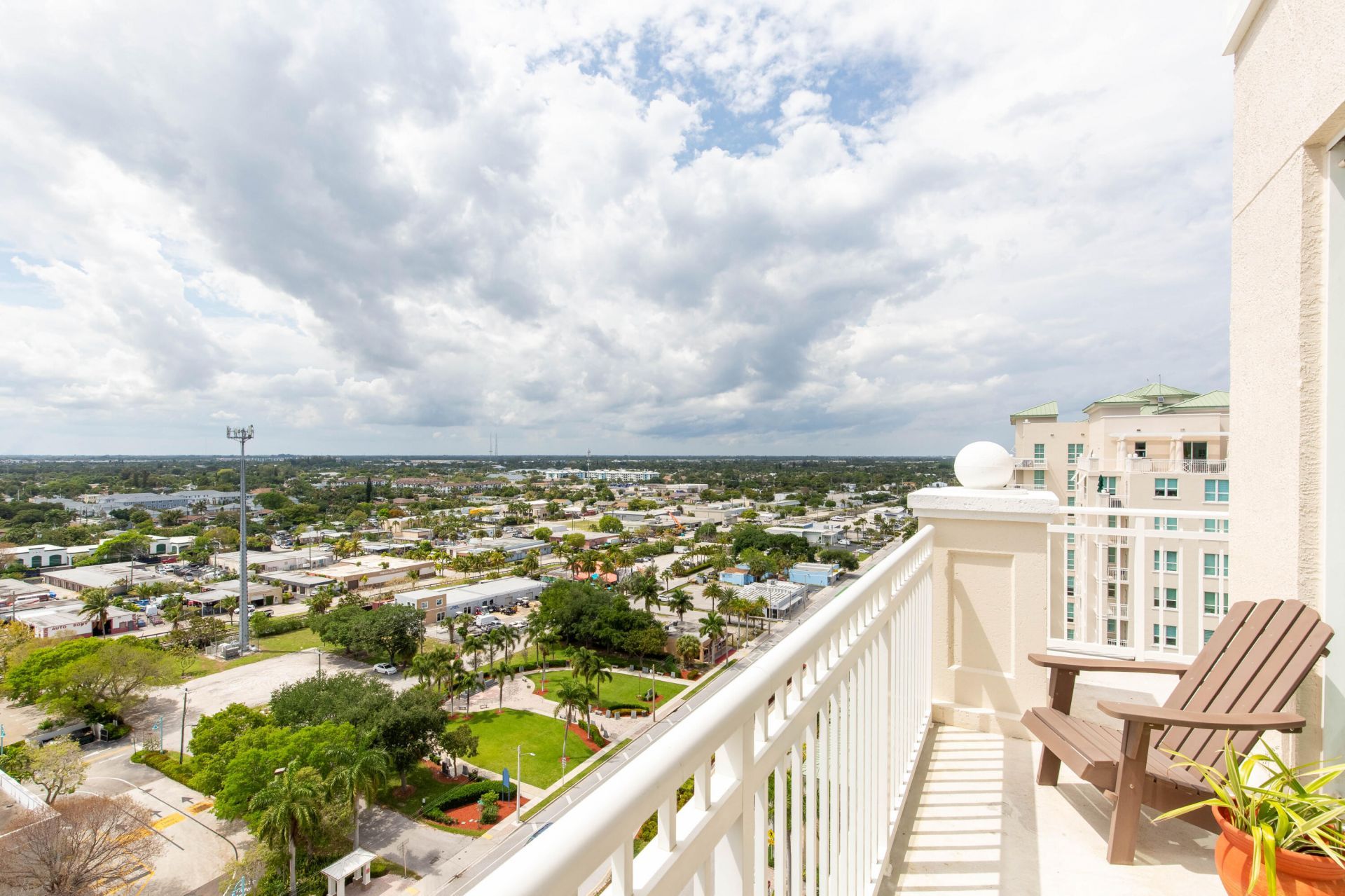 350 N Federal Highway, Unit Ph04, Boynton Beach, FL 33435 Photo