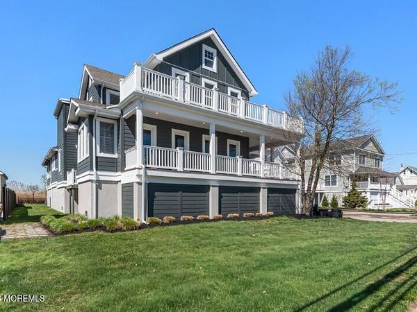 40 Riverdale Avenue, Monmouth Beach, NJ 07750