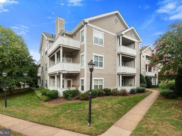 14302 ROSY LANE, Unit 33, CENTREVILLE, VA 20121