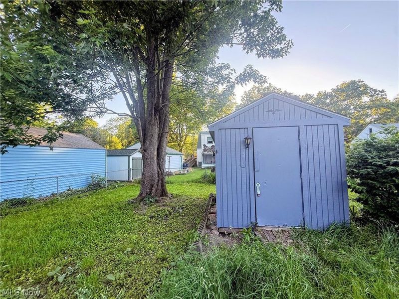 1054 Merton Avenue, Akron, OH 44306 Photo 5