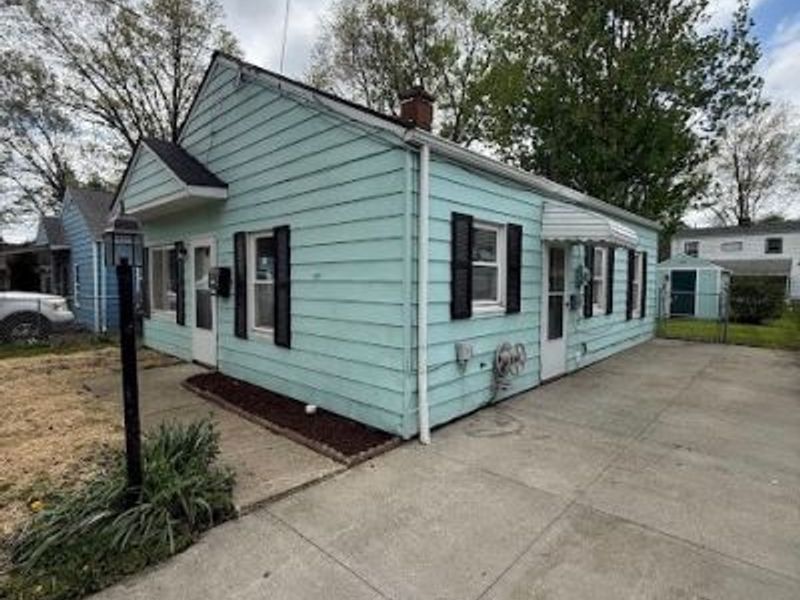 1054 Merton Avenue, Akron, OH 44306 Photo 6