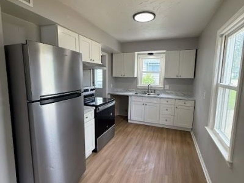 1054 Merton Avenue, Akron, OH 44306 Photo 9