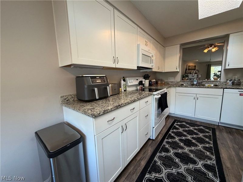 4648 Oak Point Road, Lorain, OH 44053 Photo 4