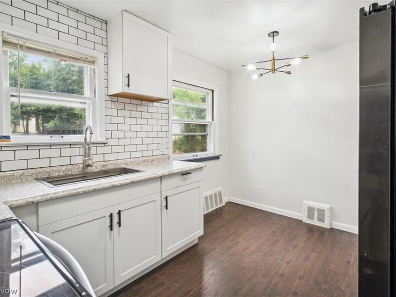 5359 West Boulevard, Maple Heights, OH 44137 Photo 6