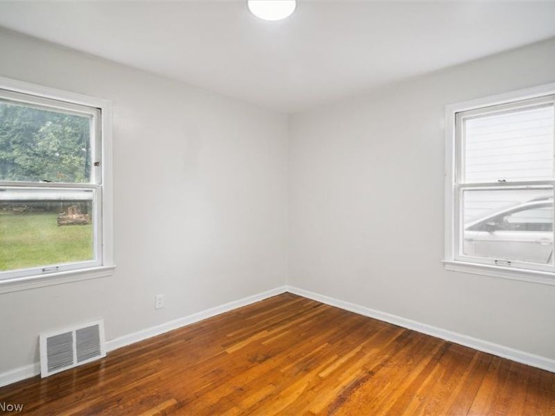 5359 West Boulevard, Maple Heights, OH 44137 Photo 9