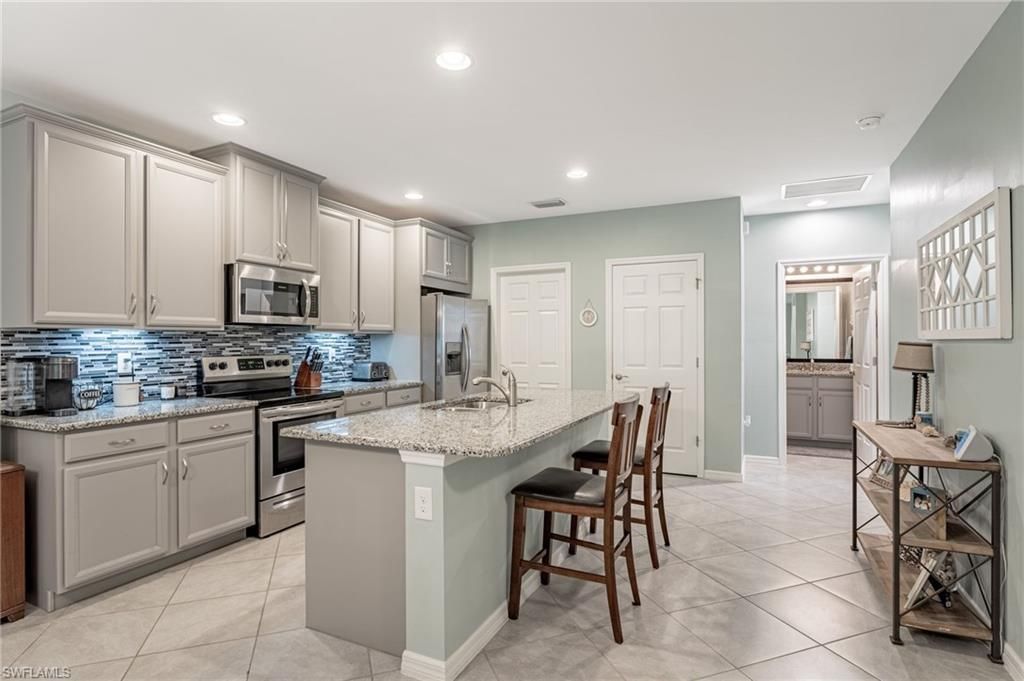 4334 Dutchess Park Rd , Fort Myers, FL 33916 Photo