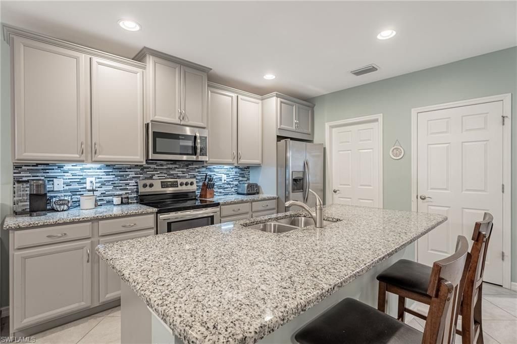 4334 Dutchess Park Rd , Fort Myers, FL 33916 Photo