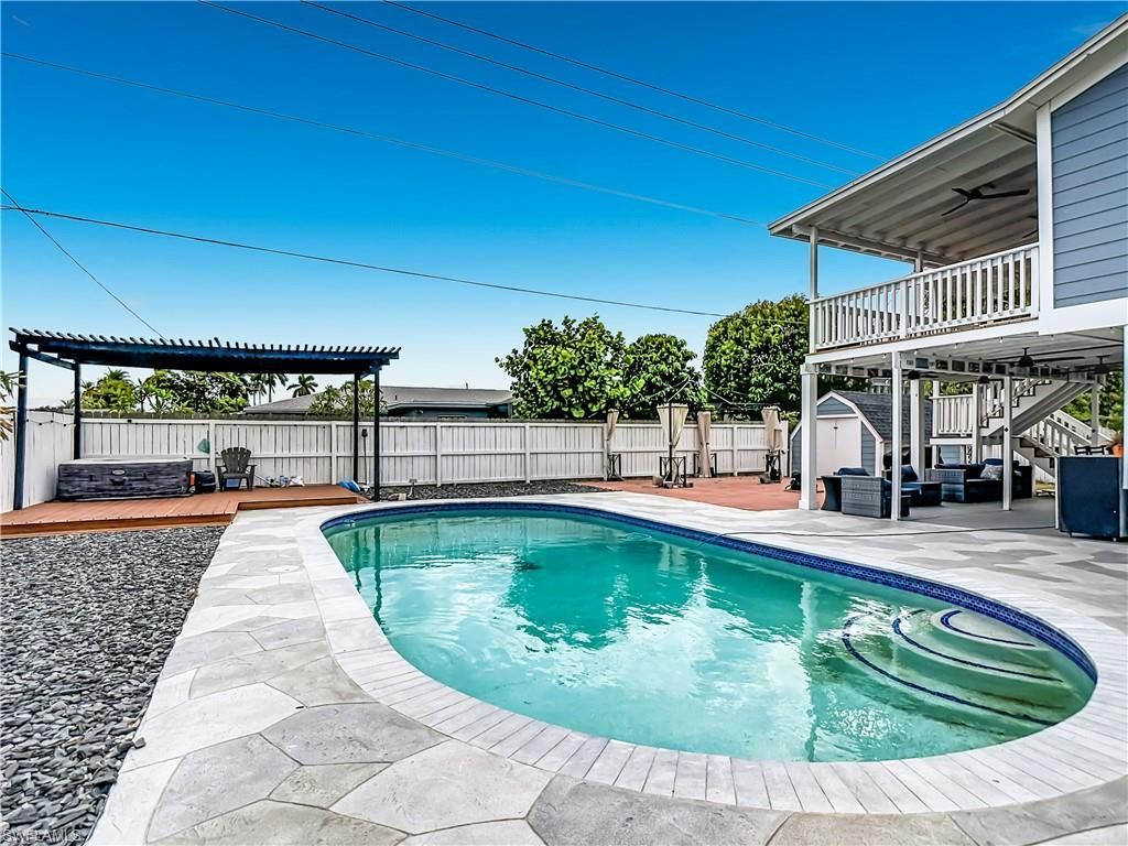 2212 Crystal Dr , Fort Myers, FL 33907 Photo