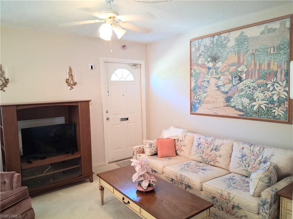 2 Tangelo Ct , Lehigh Acres, FL 33936 Photo