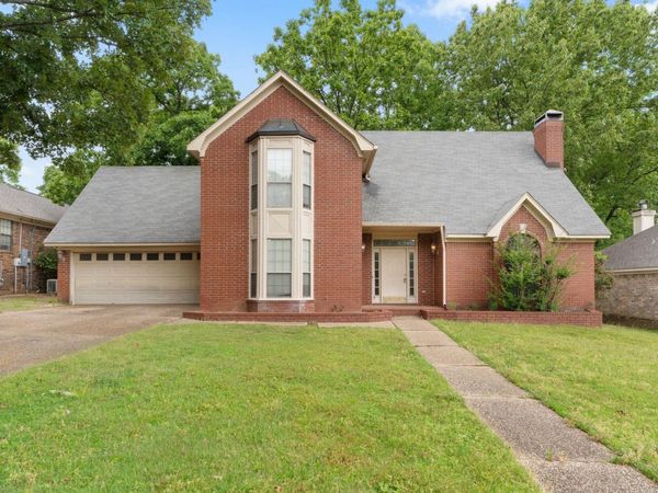 16 Blue Mountain Drive, Maumelle, AR 72113
